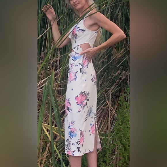 Summer dress, size 4-6. - Picture 1 of 5